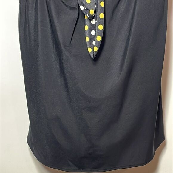 Inches away bathing suit top - Picture 3 of 8